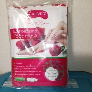 Aliver Exfoiliating Rose Scented  Foot Mask  lot of 5  5/13/2023 exp